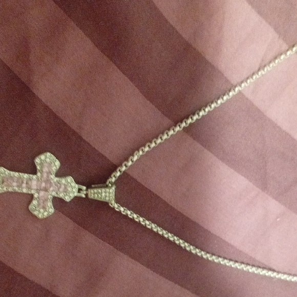 Chic Silver Cross Necklace - Picture 2 of 4